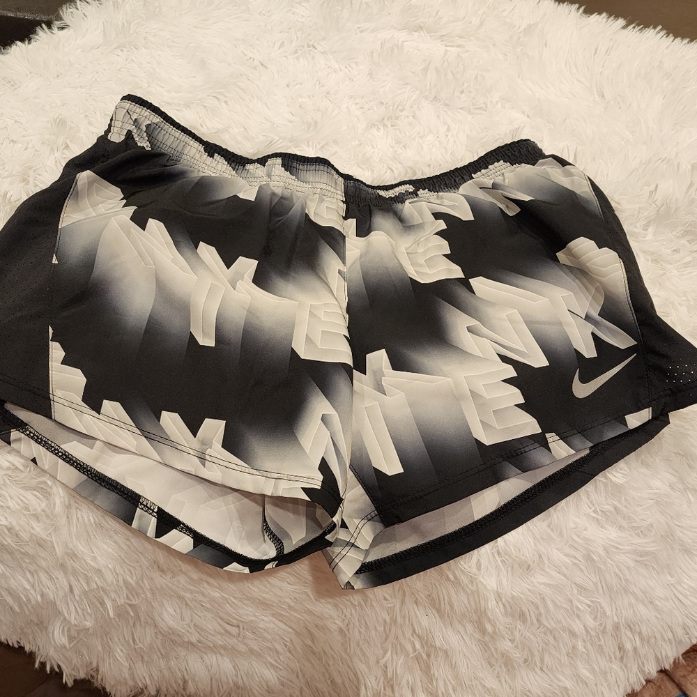 Nike Running Shorts/ Small/ Black & White/ New with Tag